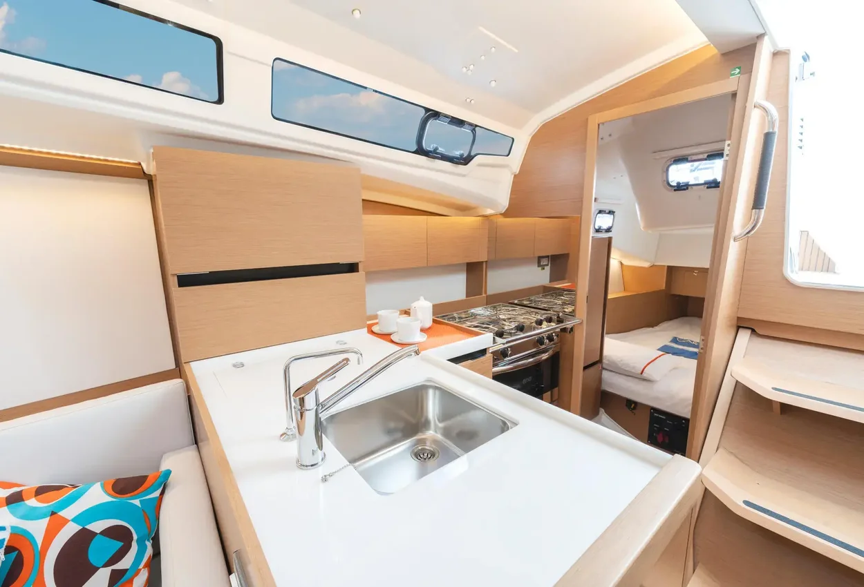 Thumbnail von Jeanneau Sun Odyssey 350