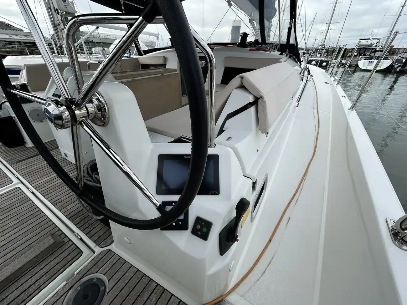 Thumbnail von Jeanneau Sun Odyssey 490 GOTCHA