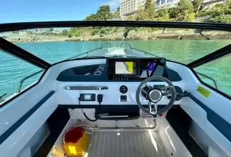 Thumbnail von Axopar 28 T Top 50 Degrees