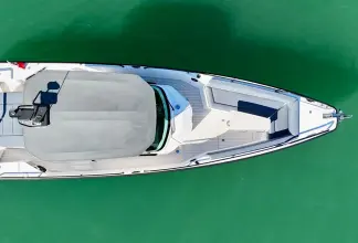 Thumbnail von Axopar 28 T Top 50 Degrees