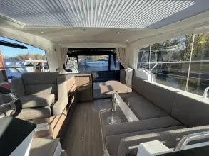 Thumbnail von Sealine C335 Low hours