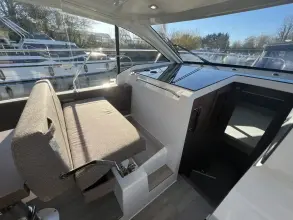 Thumbnail von Sealine C335 Low hours