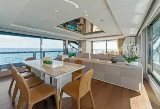 Thumbnail von Mangusta 	109 Yesenia