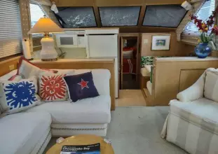 Thumbnail von Hatteras 50 Sport Deck Motor Yacht Heartbeat