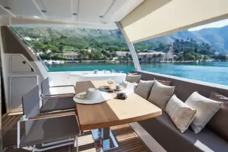 Thumbnail von Prestige 680