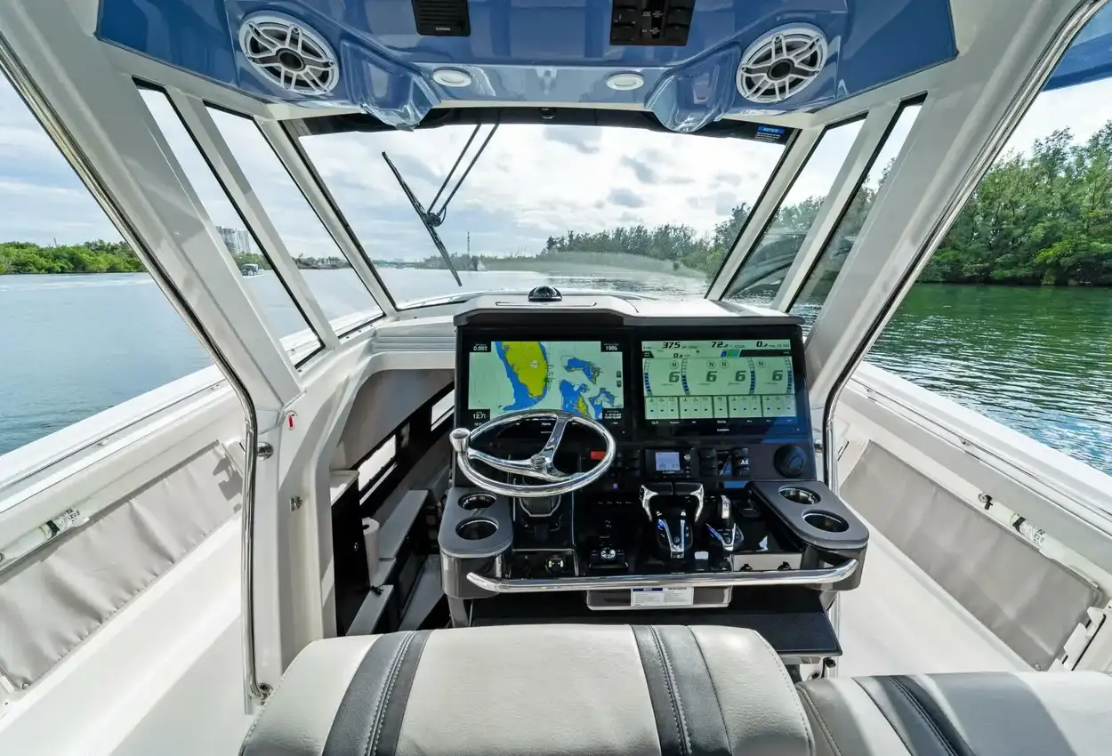 Thumbnail von Pursuit S 428 THISISIT