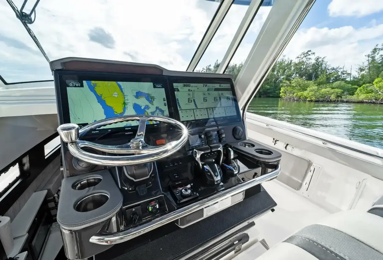 Thumbnail von Pursuit S 428 THISISIT