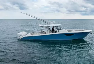 Thumbnail von Pursuit S 428 THISISIT