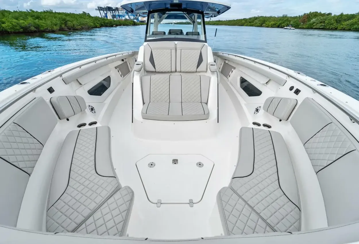 Thumbnail von Pursuit S 428 THISISIT