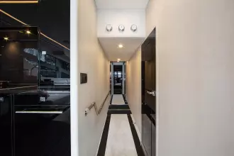 Thumbnail von Van Der Valk 18.3m