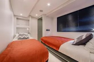 Thumbnail von Van Der Valk 18.3m