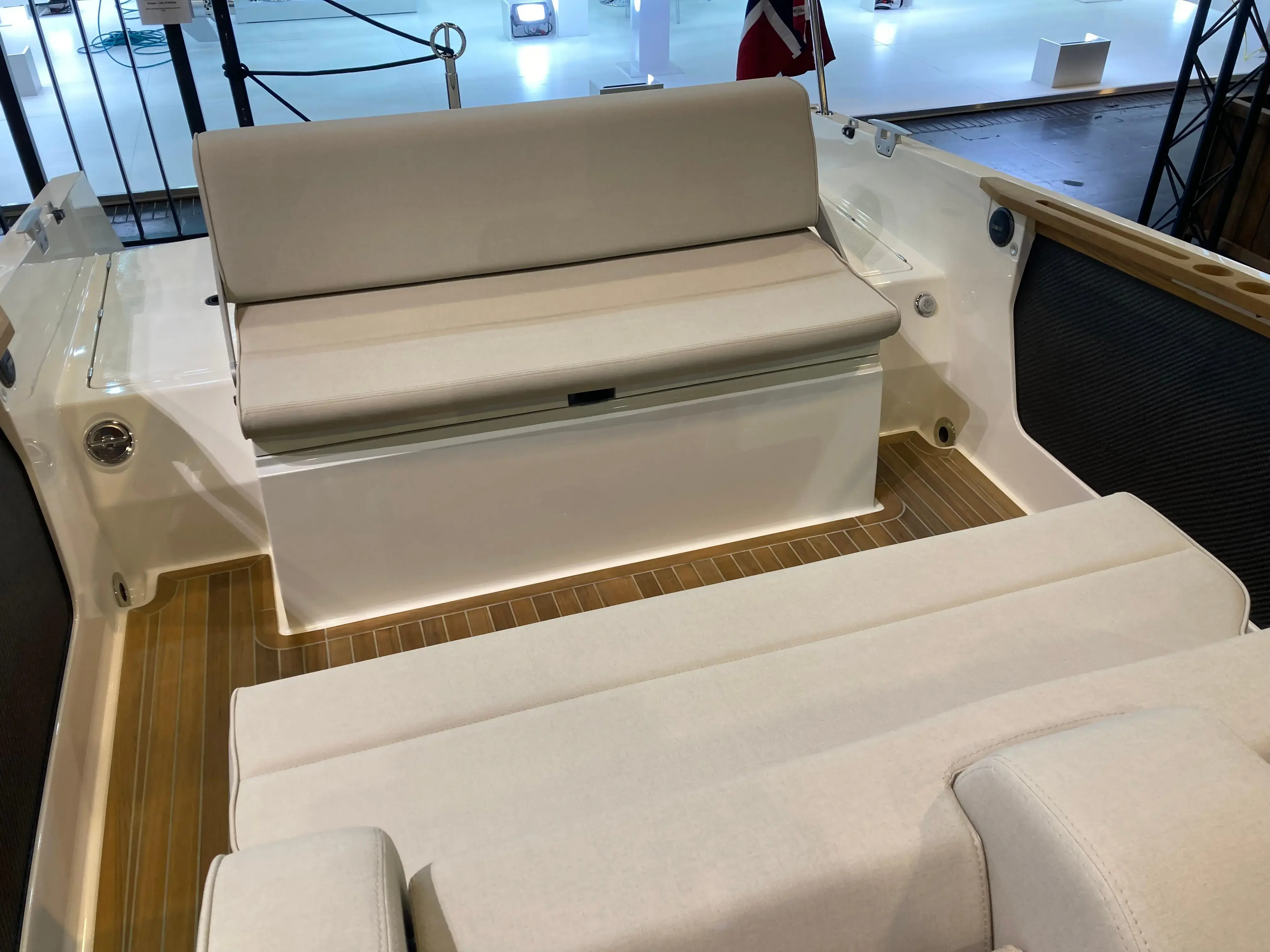 Thumbnail von Cormate Utility 27