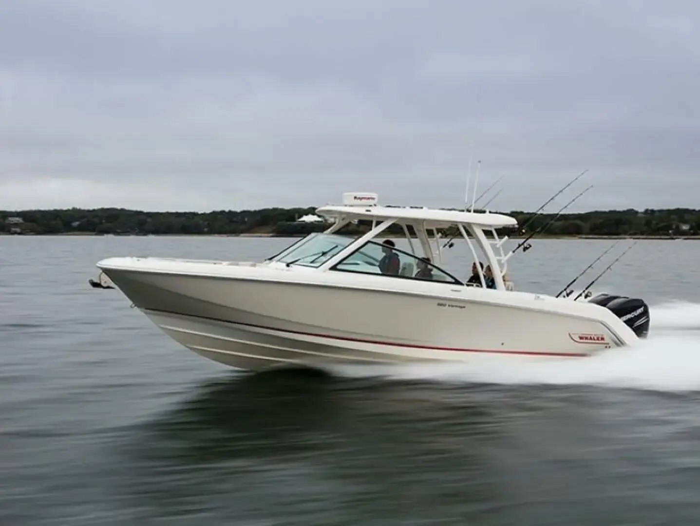 Boston Whaler 320 Vantage NO NAME