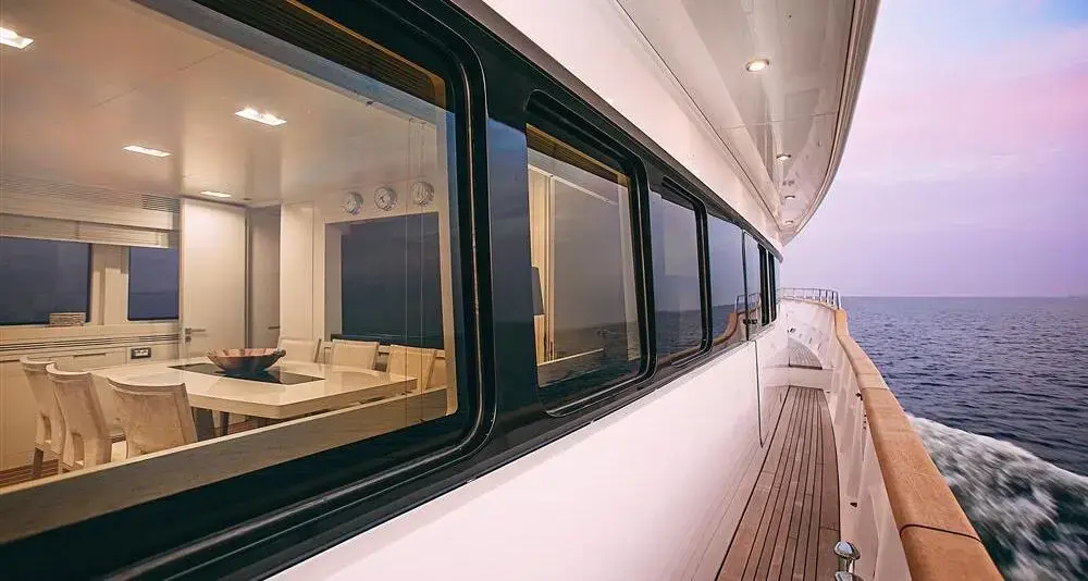 Thumbnail von Benetti 90