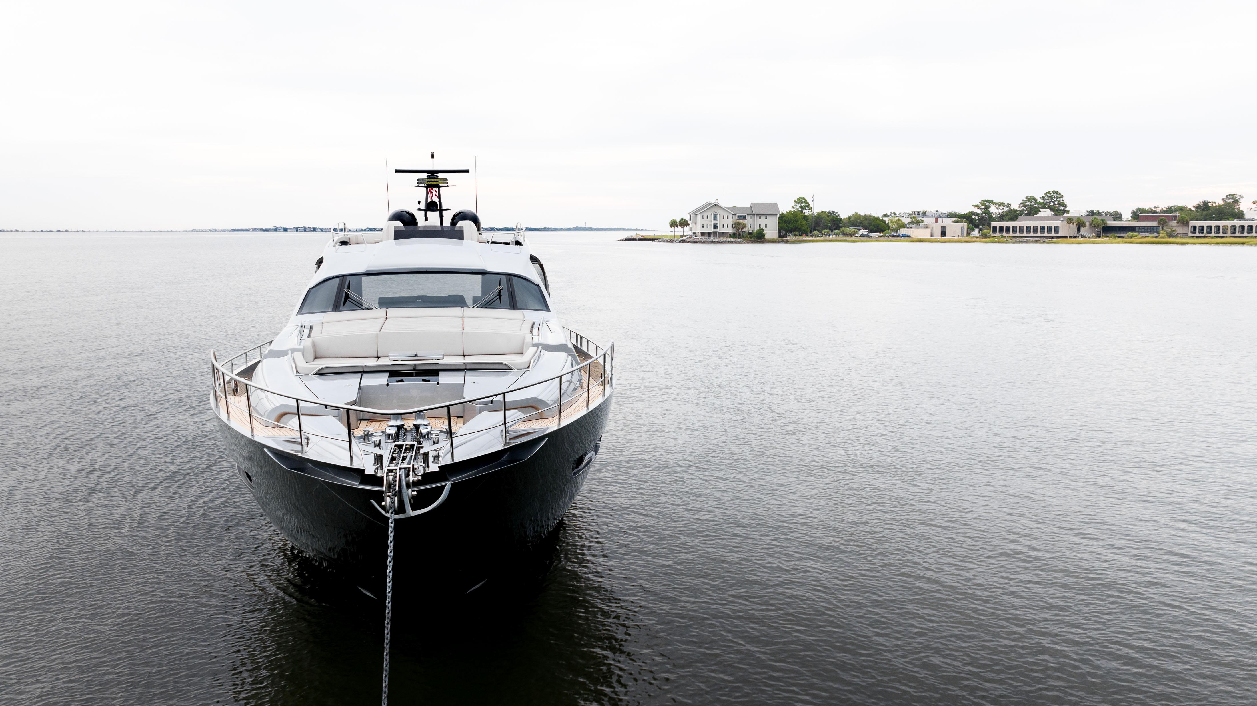 Thumbnail von Pershing 92