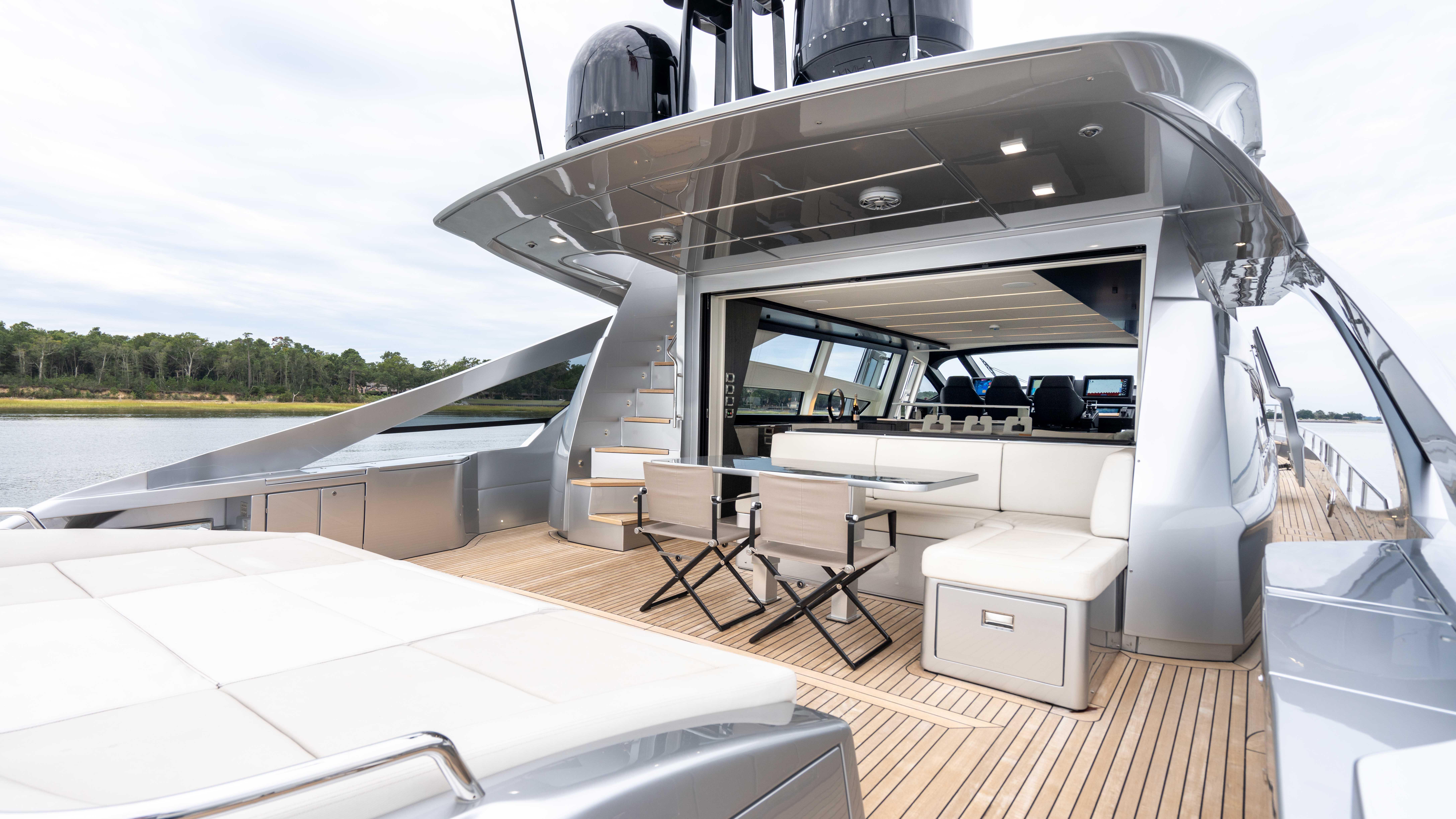 Thumbnail von Pershing 92