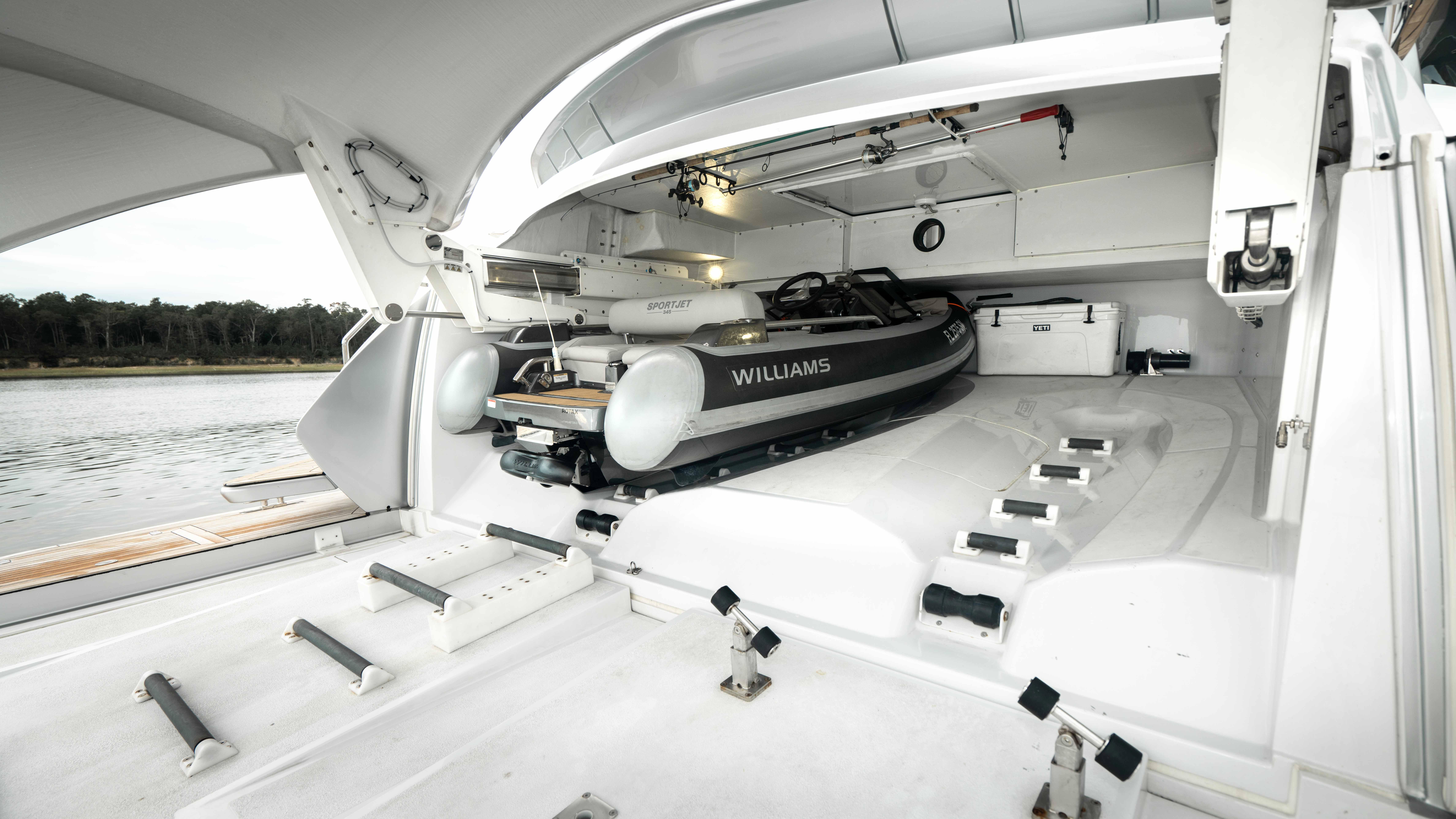 Thumbnail von Pershing 92