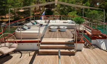 Thumbnail von Custom 157'