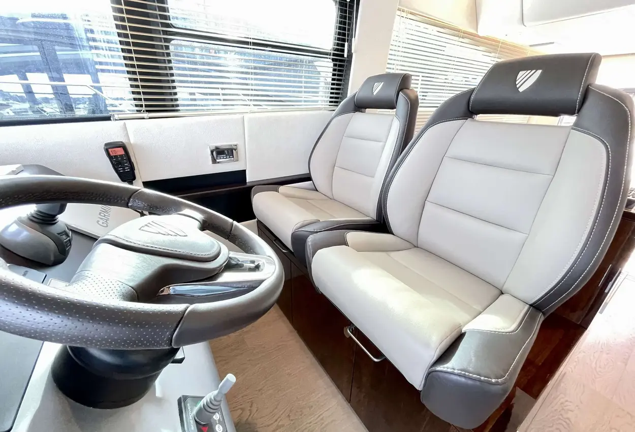 Thumbnail von Fairline Squadron 50