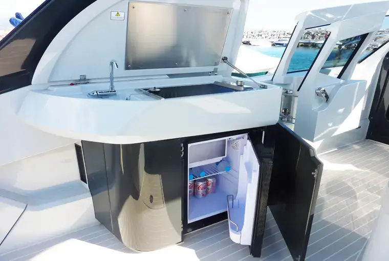 Thumbnail von Fairline F Line 33 CAZARIA