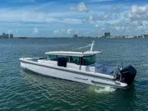 Thumbnail von Axopar 37 XC Cross Cabin