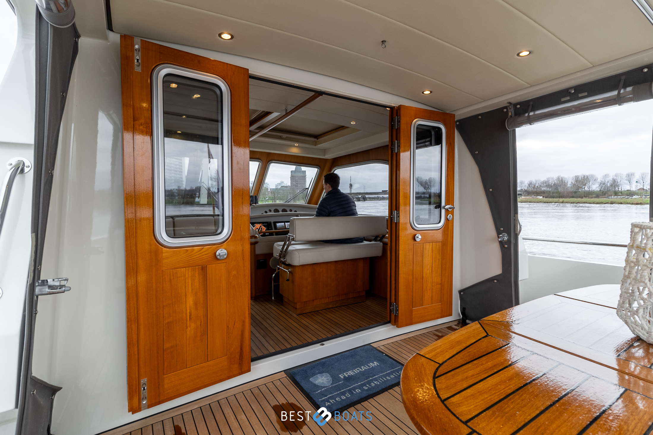 Thumbnail von Linssen Grand Sturdy 500 AC Wheelhouse Long Top Freiraum