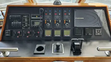 Thumbnail von Maßgefertigte Flybridge-Motoryacht Island Soul