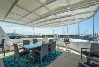 Thumbnail von Maßgefertigte Flybridge-Motoryacht Island Soul