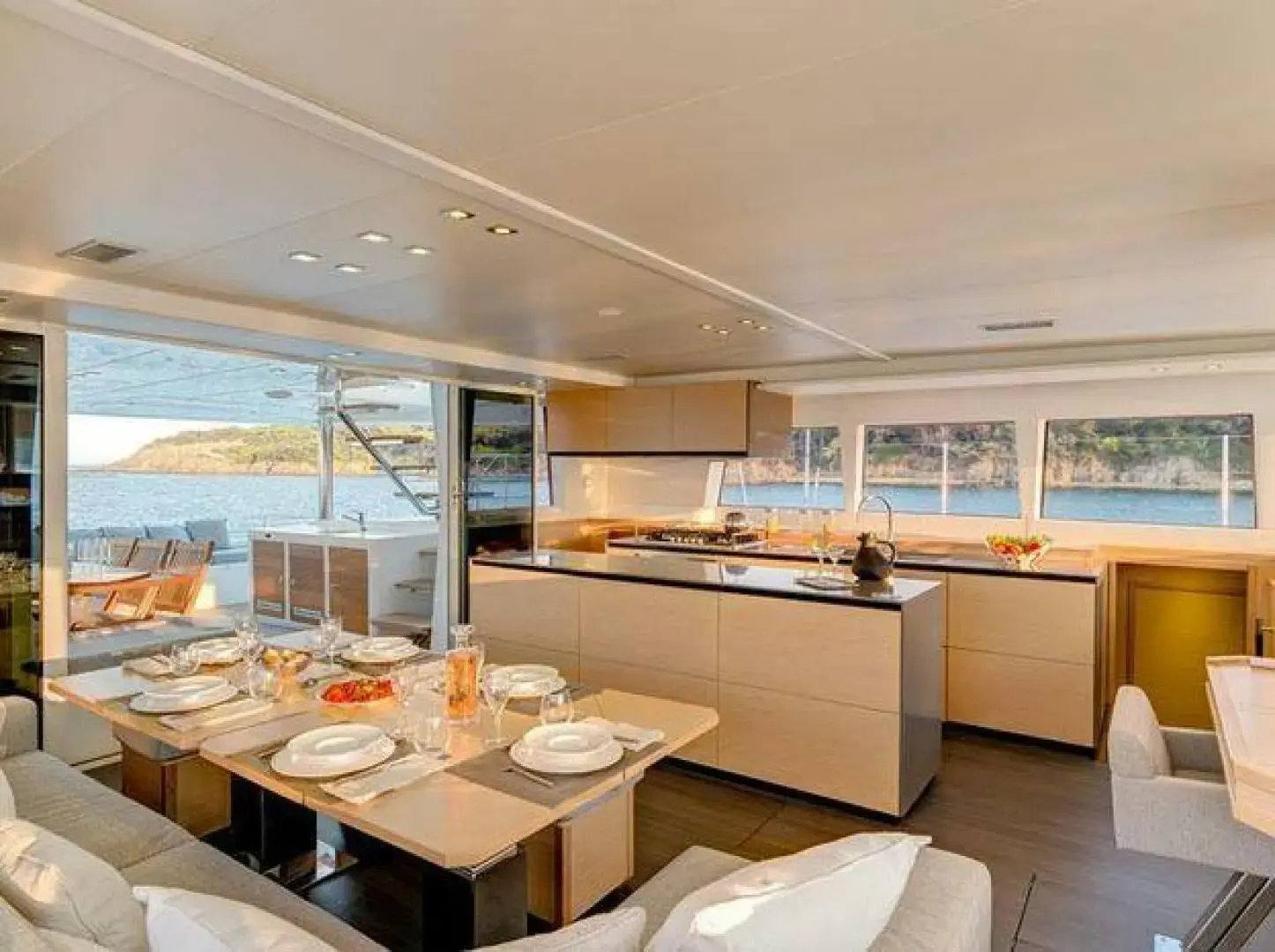 Thumbnail von Lagoon 620