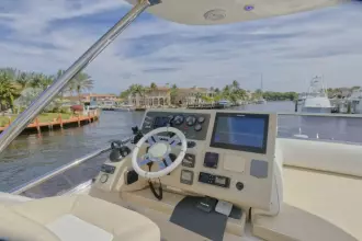 Thumbnail von Azimut 64 Flybridge Neena