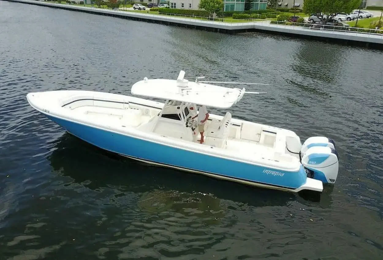 Thumbnail von Intrepid 375 CC