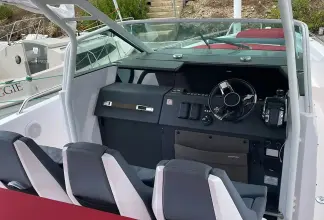 Thumbnail von Axopar 37 Sun Top Axopar Suntop