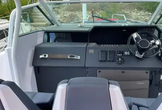 Thumbnail von Axopar 37 Sun Top Axopar Suntop