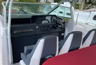 Thumbnail von Axopar 37 Sun Top Axopar Suntop