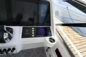 Thumbnail von Intrepid 475 Sport Yacht