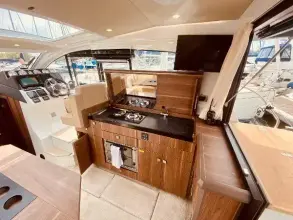 Thumbnail von Sealine C330 Open to Offers