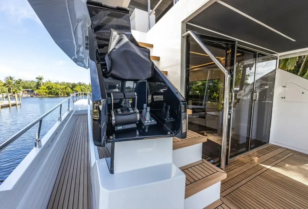 Thumbnail von Astondoa 66 Flybridge