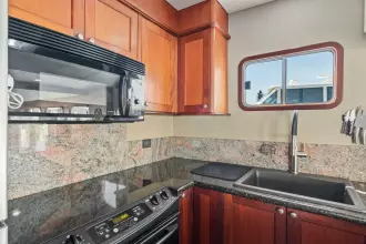 Thumbnail von Northern Marine 5700 Expedition Raven