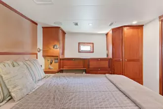 Thumbnail von Northern Marine 5700 Expedition Raven