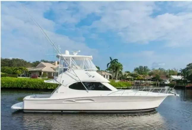 Riviera 42 Flybridge