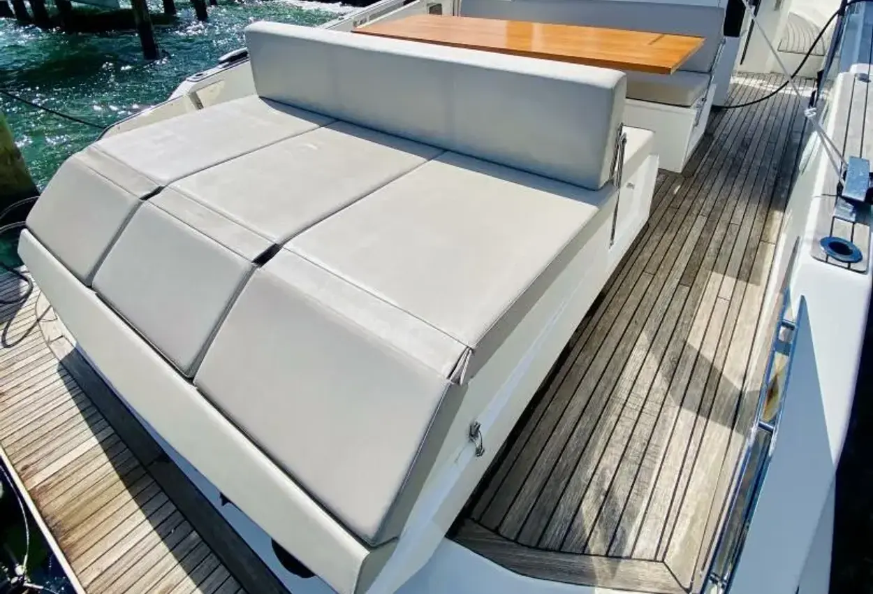 Thumbnail von Astondoa 377 Coupe