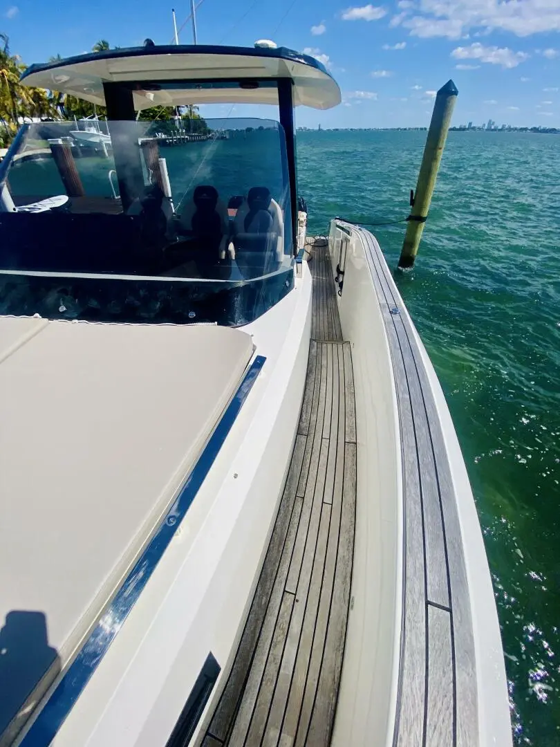 Thumbnail von Astondoa 377 Coupe