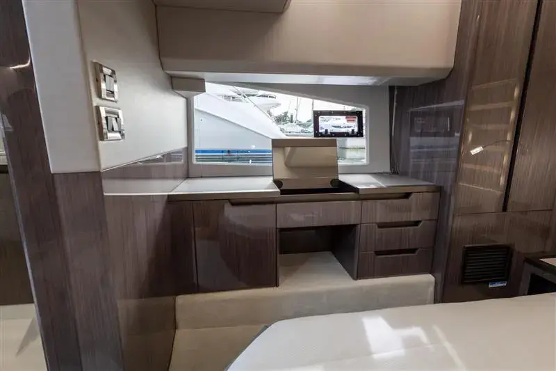 Thumbnail von Galeon 425 HTS