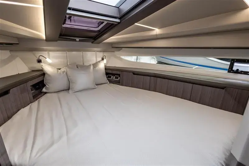 Thumbnail von Galeon 425 HTS