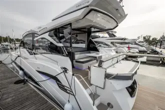 Thumbnail von Galeon 425 HTS