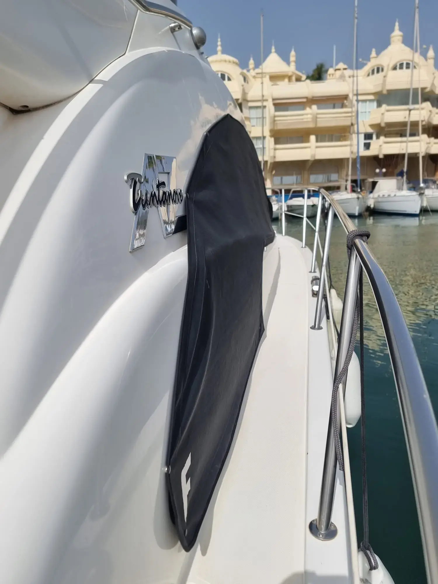 Thumbnail von Azimut 39