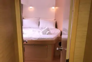 Thumbnail von Lagoon 42 1481