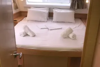 Thumbnail von Lagoon 42 1481