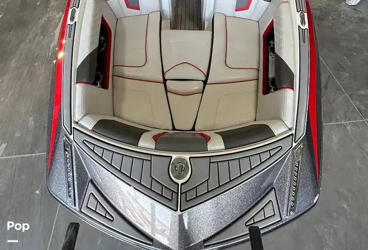 Super Air Nautique G23