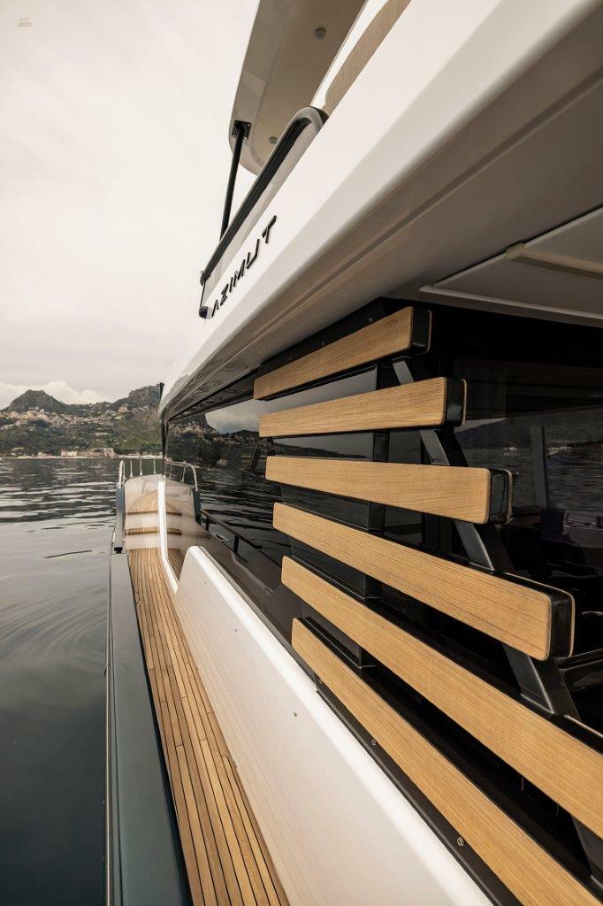 Thumbnail von Azimut 60 Magellano